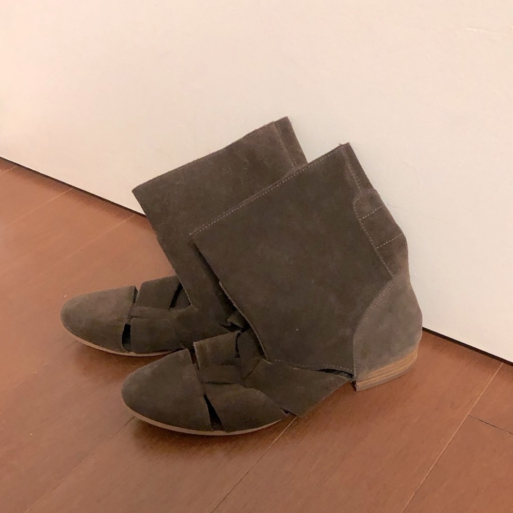 A.P.C. suede booties